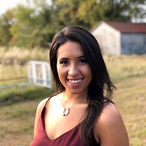 Meet your Posher, Gabriela